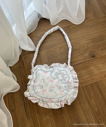 MORE self LOVE（モアセルフラブ）の「Balletcore【HELLO KITTY】FACE DESIGN TOTE BAG（トートバッグ）」