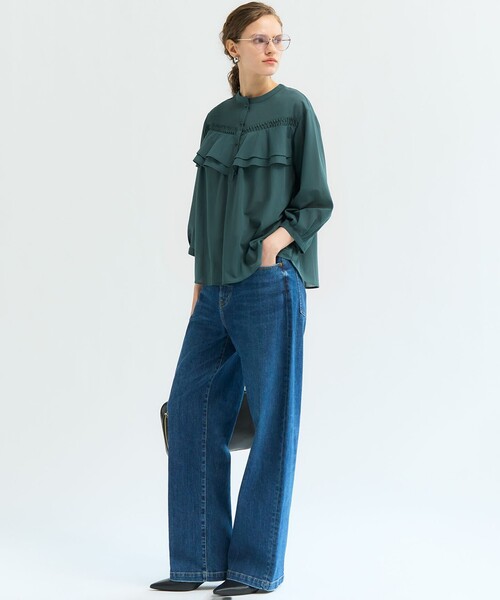 23区 L(ニジュウサンクオオキイサイズ)の「クリアトリコットジャージー ピンタックフリル ブラウス(Tシャツ/カットソー・レディース・ベージュ系/ダークグリーン系/ダークブラウン系/ブラック系・46/44)」の8枚目の写真