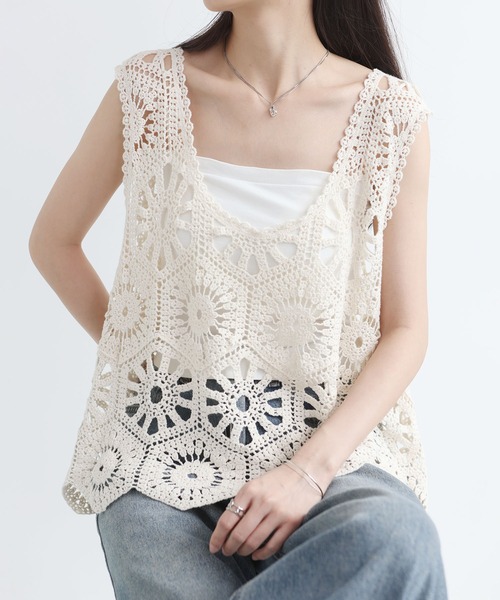 MAISON DE THERESE(メゾン ド テレーズ)の「Uネックかぎ針クロシェ編みベスト(ベスト・レディース・White/Beige・FREE)」の14枚目の写真
