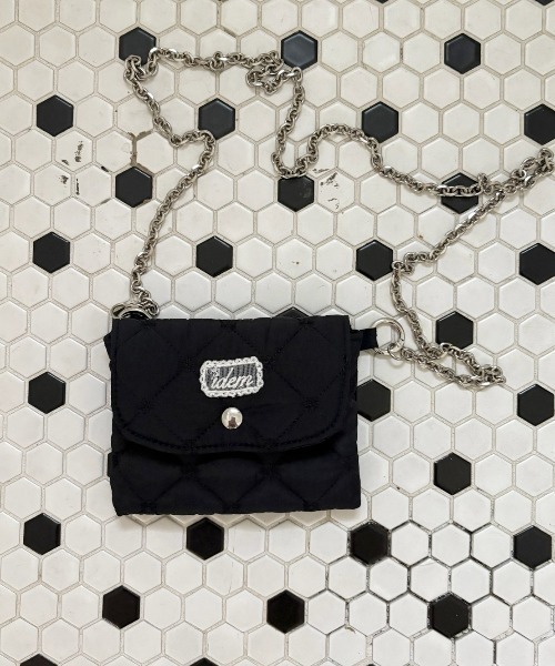 idem(イデム)の「paddet chain pouch bag / ミニチェーンバッグ(ショルダーバッグ・レディース・ホワイト/ブルー/その他/ブラック・FREE)」の2枚目の写真