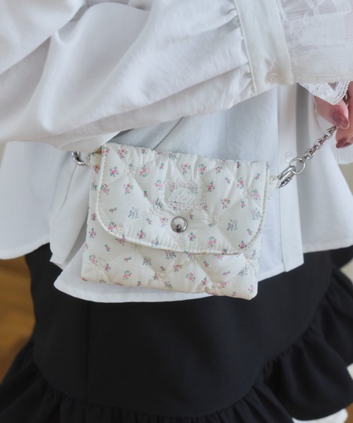 idem(イデム)の「paddet chain pouch bag / ミニチェーンバッグ(ショルダーバッグ・レディース・ホワイト/ブルー/その他/ブラック・FREE)」の15枚目の写真