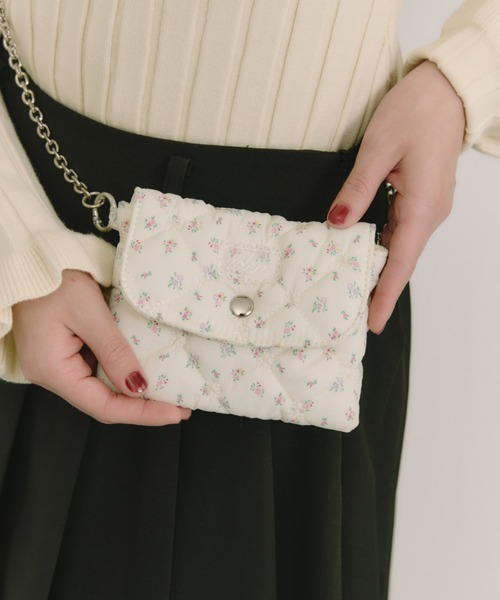 idem(イデム)の「paddet chain pouch bag / ミニチェーンバッグ(ショルダーバッグ・レディース・ホワイト/ブルー/その他/ブラック・FREE)」の9枚目の写真
