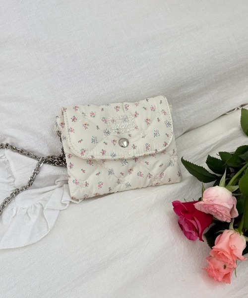 idem(イデム)の「paddet chain pouch bag / ミニチェーンバッグ(ショルダーバッグ・レディース・ホワイト/ブルー/その他/ブラック・FREE)」の14枚目の写真