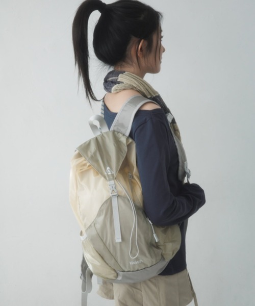 HEISAN(ハイサン)の「【日本未発売/WEB限定】Heisan(ハイサン)/超軽量 大容量 A4サイズ収納可 25L 折りたためる パッカブル エッグシュートバッグ バックパック リュック/Eggchute Bag(バックパック/リュック・レディース・ピンク/グレイッシュベージュ・FREE)」の6枚目の写真