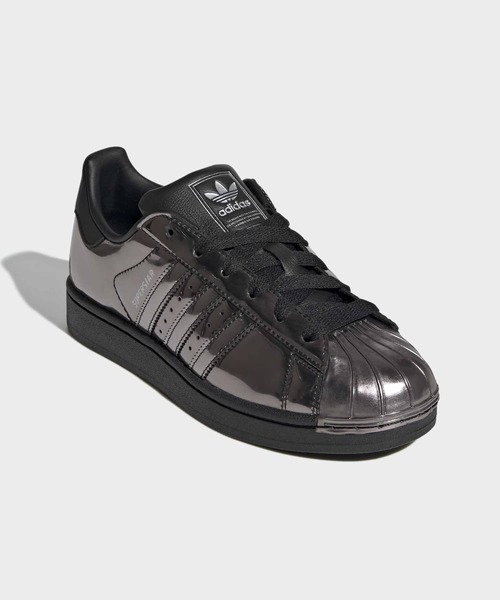 adidas(アディダス)の「スーパースターII / SUPERSTAR II / アディダスオリジナルス adidas Originals(スニーカー・レディース・ブラック・27.5cm/27.0cm/26.5cm/26.0cm/25.5cm/25.0cm/24.5cm/24.0cm/23.5cm/23.0cm/22.5cm/28.0cm/22.0cm)」の4枚目の写真