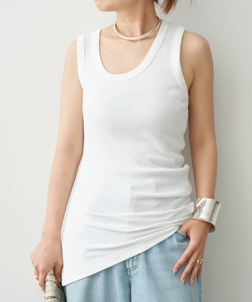 Deuxieme Classe(ドゥーズィエムクラス)の「【AGOLDE / エーゴールドイー】TWISTED POPPY TANK(Tシャツ/カットソー・レディース・ホワイト/ブラウン・FREE)」の1枚目の写真