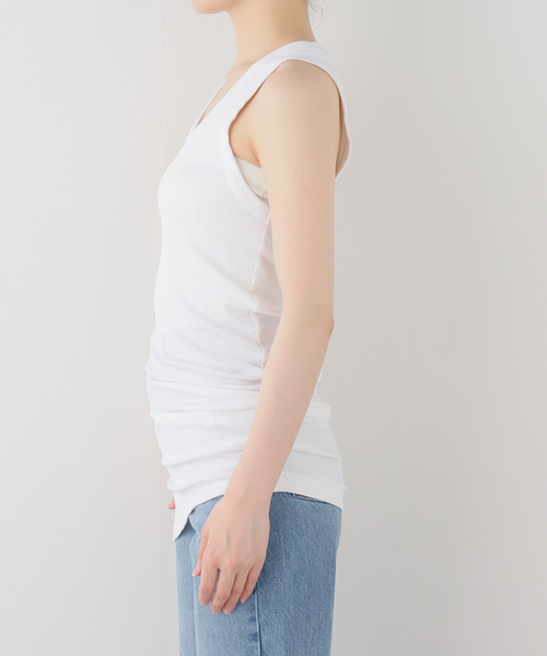 Deuxieme Classe(ドゥーズィエムクラス)の「【AGOLDE / エーゴールドイー】TWISTED POPPY TANK(Tシャツ/カットソー・レディース・ホワイト/ブラウン・FREE)」の6枚目の写真