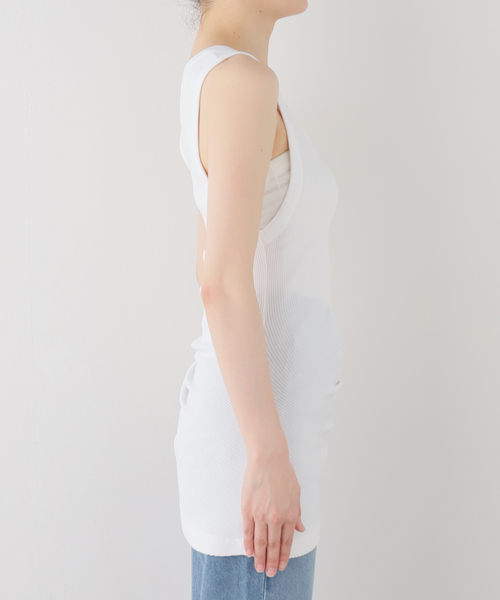 Deuxieme Classe(ドゥーズィエムクラス)の「【AGOLDE / エーゴールドイー】TWISTED POPPY TANK(Tシャツ/カットソー・レディース・ホワイト/ブラウン・FREE)」の8枚目の写真