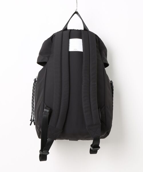 A.P.C.（アーペーセー）の「Trek 2.0 リュックサック（バックパック/リュック・メンズ・ブラック・ONESIZE）」の2枚目の写真