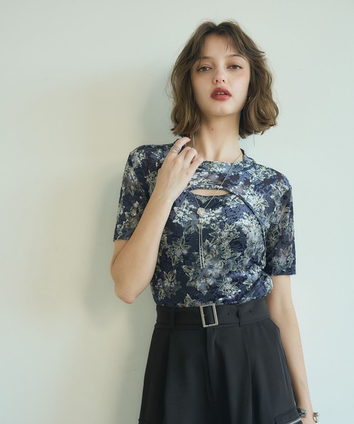 HARE(ハレ)の「フラワーフロッキーカット(HARE)(Tシャツ/カットソー・レディース・カーキ/ネイビー・FREE)」の1枚目の写真