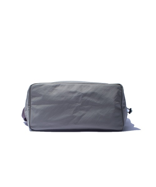 F/CE. (エフシーイー)の「F/CE. TEXTURED TWILL FUROSHIKI 2WAY SHOULDER / エフシーイー テクスチャード ツイル フロシキ 2ウェイ ショルダー(ショルダーバッグ・メンズ・ベージュ/ブラック/チャコール・FREE)」の19枚目の写真