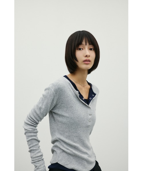 STYLEMIXER(スタイルミキサー)の「ヘンリーネックシアーニット(ニット/セーター・レディース・ボルドー/ネイビー/アイボリー/ライトグレー・FREE)」の15枚目の写真