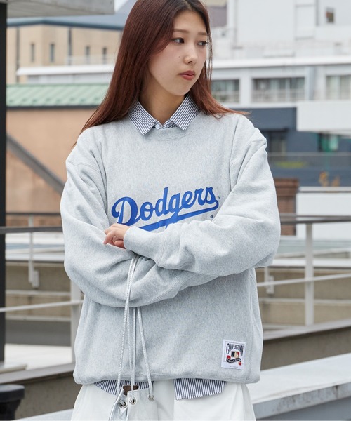 MLB（メジャーリーグベースボール）の「MLB/エムエルビー ×Champion/チャンピオン CREW NECK SHIRT VINTAGE ブランドロゴ スウェット トレーナー リバースウィーブ クルーネックスウェット サイドリブ ヴィンテージ メンズ アメカジ 2026秋服 秋服（スウェット・メンズ・ネイビー/グレー/ブルー・M/L/XL）」の9枚目の写真