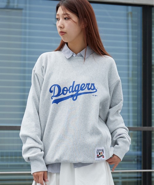 MLB（メジャーリーグベースボール）の「MLB/エムエルビー ×Champion/チャンピオン CREW NECK SHIRT VINTAGE ブランドロゴ スウェット トレーナー リバースウィーブ クルーネックスウェット サイドリブ ヴィンテージ メンズ アメカジ 2026秋服 秋服（スウェット・メンズ・ネイビー/グレー/ブルー・M/L/XL）」の10枚目の写真