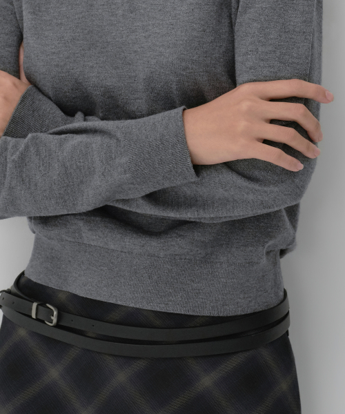 MUSINSA STANDARD WOMAN（ムシンサスタンダードウーマン）の「ウィメンズエッセンシャルヘンリーネックニット[ミディアムグレー]（ニット/セーター・レディース・その他・LARGE/X-SMALL/SMALL/MEDIUM）」の5枚目の写真