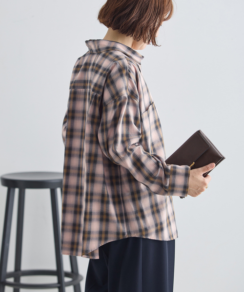 journal standard L'essage(ジャーナルスタンダードレサージュ)の「DEVEAUX/ネルチェック 2WAYシャツ(シャツ/ブラウス・レディース・ブラウン/ピンク・FREE)」の4枚目の写真