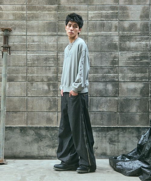 ILL'S(イルズ)の「TRIBALMOON PULLOVER CREW SWEAT / トライバルムーン 袖刺繍 フロントプリント プルオーバー クルースウェット メンズ レディース ユニセックス(スウェット・メンズ・グレー/スカイブルー/チャコールグレー・L/M)」の19枚目の写真