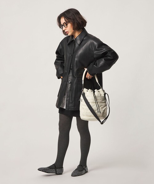 green label relaxing(グリーンレーベルリラクシング)の「【WEB限定】<PARTE>キルティング ドロストバッグ / ショルダーバッグ はっ水(ショルダーバッグ・レディース・ブラック/オフホワイト/モカ/オリーブ・FREE)」の7枚目の写真