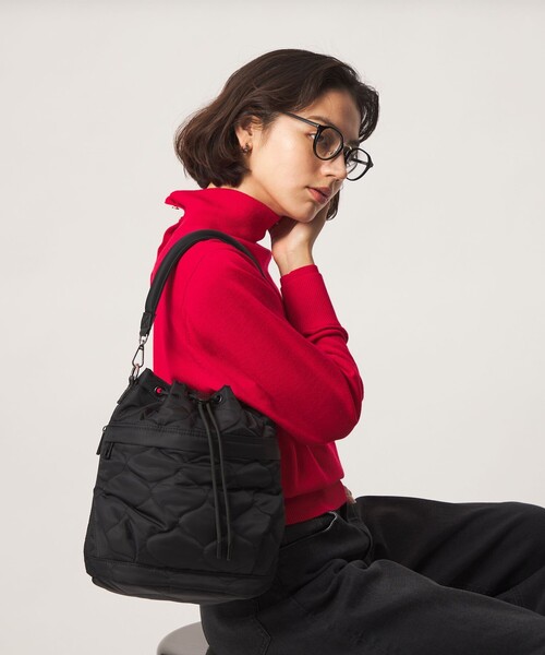 green label relaxing(グリーンレーベルリラクシング)の「【WEB限定】<PARTE>キルティング ドロストバッグ / ショルダーバッグ はっ水(ショルダーバッグ・レディース・ブラック/オフホワイト/モカ/オリーブ・FREE)」の8枚目の写真