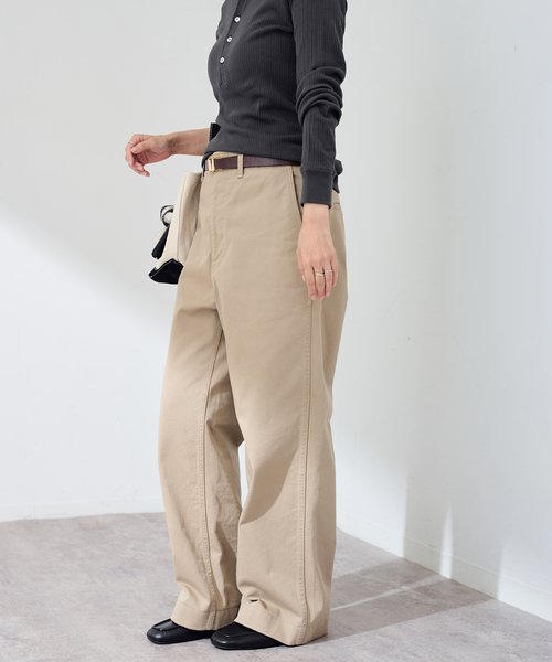 FRAMeWORK(フレームワーク)の「≪一部カラーWEB限定 / 追加≫OVER SIZED CHINO パンツ(チノパンツ・レディース・ホワイト/ベージュ/ブラウン・36/40/38)」の3枚目の写真