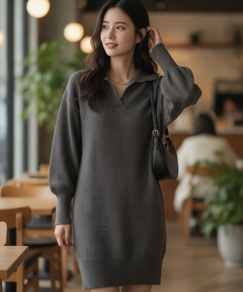 BY THE BAY（バイザベイ）の「【一枚で決まる・体型カバー】スキッパーカラーニットワンピース／3色展開｜ブラック グレー レッド 長袖 ゆったりシルエット 秋冬 大人カジュアル きれいめ（ワンピース・レディース・レッド/グレー/ブラック・FREE）」の2枚目の写真