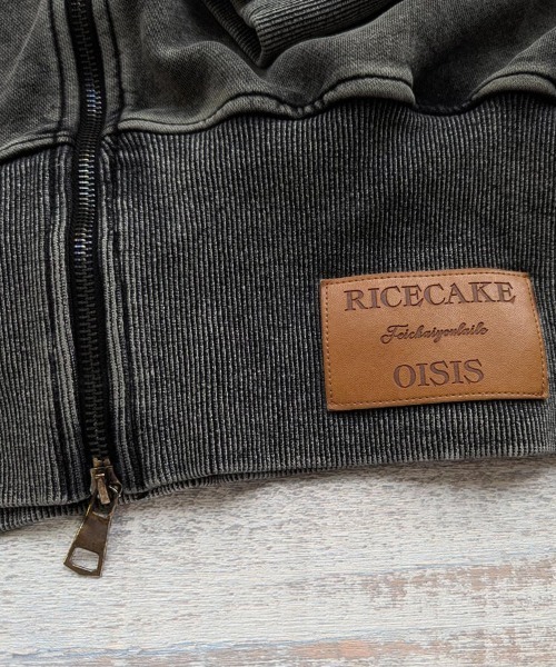 Dalfwin(ダールフィン)の「RICECAKEフェイクレザーラベルピグメント加工ダブルジップパーカー(パーカー・レディース・グレー/ブラック・FREE)」の21枚目の写真
