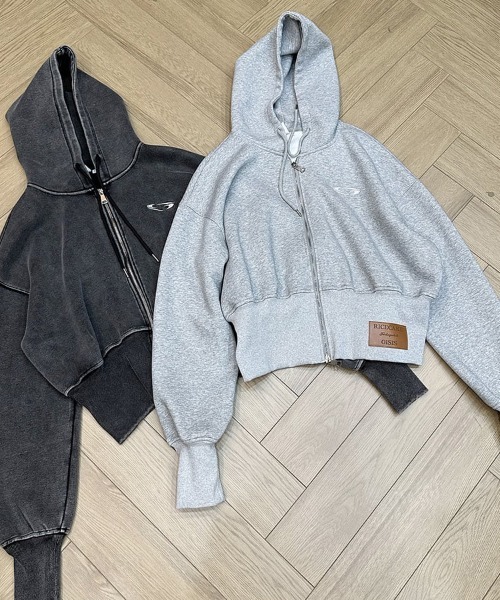Dalfwin(ダールフィン)の「RICECAKEフェイクレザーラベルピグメント加工ダブルジップパーカー(パーカー・レディース・グレー/ブラック・FREE)」の22枚目の写真