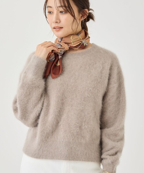 INDIVI（インディヴィ）の「【フォックス＆カシミヤ】軽くて暖かいプレミアム ヘアリーニット（ニット/セーター・レディース・ブラウン系/ネイビー/ライトグレー・13/38/05）」の2枚目の写真