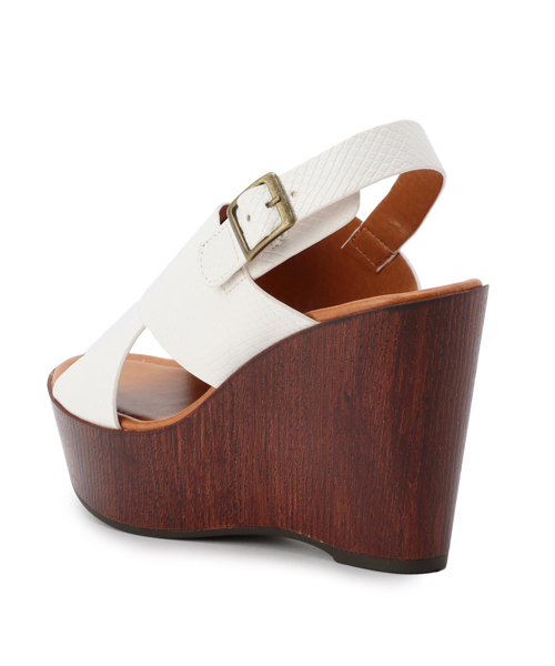 GUILD PRIME(ギルドプライム)の「【GUILD PRIME】WOMENS クロスバンドウッドヒールサンダル(サンダル・レディース・ブラック/ゴールド/ホワイト・24.5cm/23.5cm/22.5cm)」の5枚目の写真