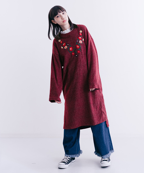 MERLOT（メルロー）の「起毛フラワー刺繍サイドスリットチュニック1240（チュニック・レディース・マスタード/オフホワイト/グレー/ブラック/ワイン・FREE）」の17枚目の写真