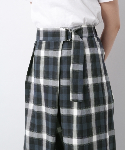 LEPSIM(レプシィム)の「C/Lガララップワイドパンツ 785570(その他パンツ・レディース・ベージュ/ネイビー/ストライプ・MEDIUM/LARGE)」の15枚目の写真