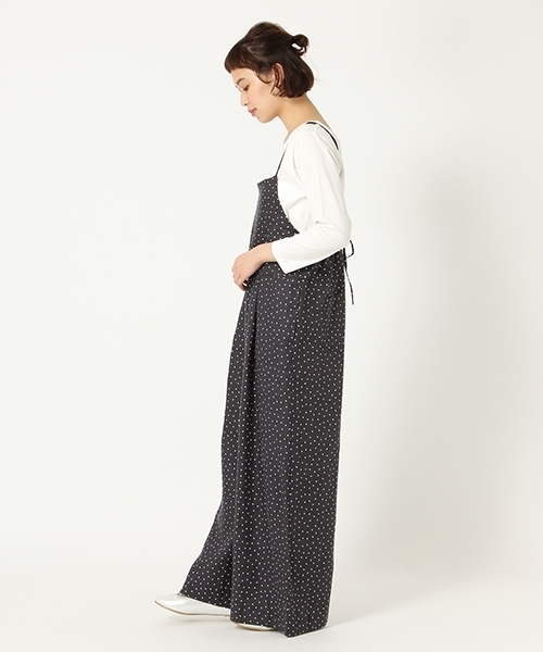 studio CLIP（スタディオクリップ）の「【WEB限定販売】フレンチリネンドットサロペット（サロペット/オーバーオール・レディース・ブラック/カーキ/ネイビー・MEDIUM/LARGE）」の10枚目の写真