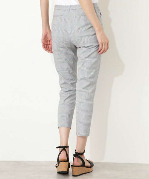 NATURAL BEAUTY BASIC（ナチュラルビューティーベーシック）の「【andGIRL 5月号掲載】〈ウォッシャブル・吸水速乾〉コズミクールクロップドパンツ（その他パンツ・レディース・ブラック系その他/グレー/ネイビー・LARGE/MEDIUM/X-SMALL/XX-SMALL/SMALL）」の7枚目の写真