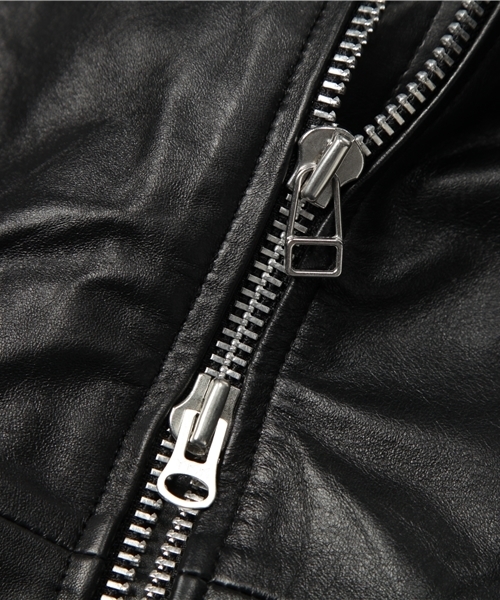CIAOPANIC(チャオパニック)の「<WEB限定>【1 to 10 people】Big ファスナー Leather JK(ライダースジャケット・メンズ・ブラック・SMALL/MEDIUM/LARGE)」の4枚目の写真