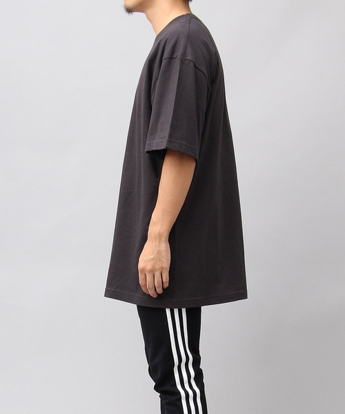 United Athle(ユナイテッドアスレ)の「5.6オンス ボックスシルエット ソフトヘヴィー Tシャツ ビッグサイズ(Tシャツ/カットソー・メンズ・ホワイト/ブラック/ベージュ/グリーン/ブラック系その他/パープル/グレー/カーキ/グリーン系その他/チャコール/オレンジ/ブルー/ワイン・L/XL)」の19枚目の写真