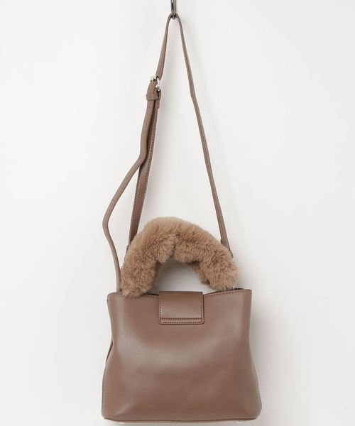 KOBE LETTUCE（コウベレタス）の「エコファーハンドルスクエアショルダーバッグ（ショルダーバッグ・レディース・ブラック/ベージュ/カーキ/キャメル・FREE）」の7枚目の写真