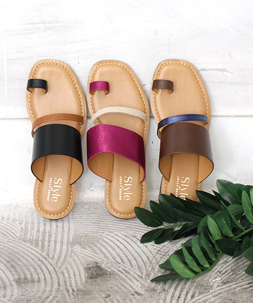 JELLY BEANS（ジェリービーンズ）の「コンビカラートングサンダル(115-8213)JELLY BEANS(ジェリービーンズ)（サンダル・レディース・ブラック/ダークブラウン/カーキ/パープル・LL/S/M/L）」の2枚目の写真