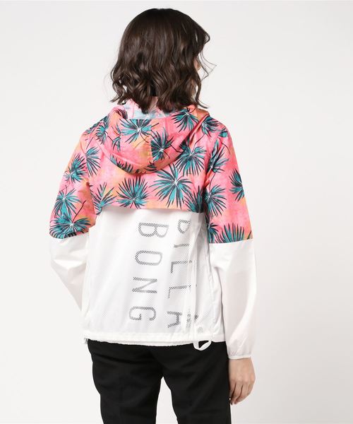 BILLABONG（ビラボン）の「ジャケット BILLABONG AJ013-750（ナイロンジャケット・レディース・ホワイト×ブラック/ブラック×ホワイト/ブラック/ホワイト・M/L）」の8枚目の写真