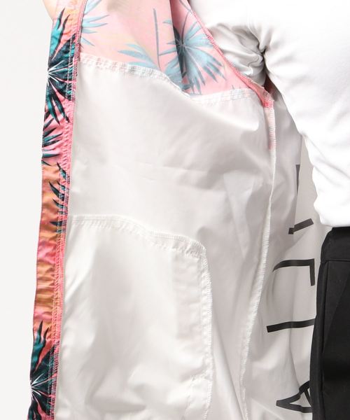 BILLABONG（ビラボン）の「ジャケット BILLABONG AJ013-750（ナイロンジャケット・レディース・ホワイト×ブラック/ブラック×ホワイト/ブラック/ホワイト・M/L）」の10枚目の写真