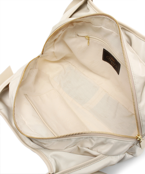 (K08256）トッカ TOCCA STARバッグ ナイロンスタッズハンドバッグ K08256）トッカ TOCCA STARバッグ ナイロンスタッズハンドバッグ