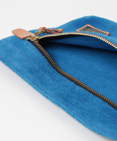 AS2OV（アッソブ）の「【AS2OV】SUEDE PORCH（クラッチバッグ・メンズ・ブルー・FREE）」の2枚目の写真