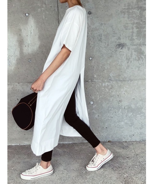 ulu（ウル）の「Organic cotton backslit 2way onepiece（ワンピース・レディース・ホワイト/キャメル・FREE）」の3枚目の写真