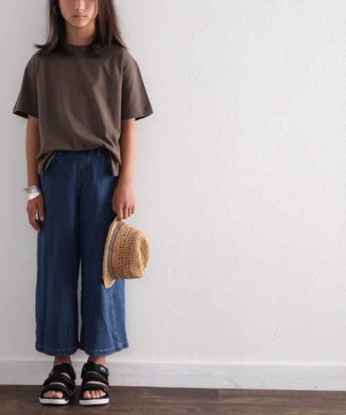 classicalelf（クラシカルエルフ）の「キッズ サイドスリット入りビッグシルエットミドル丈無地Tシャツ(半袖)（Tシャツ/カットソー・キッズ・ブラウン/ブラック/ベージュ/ホワイト・130/140/150/160）」の11枚目の写真