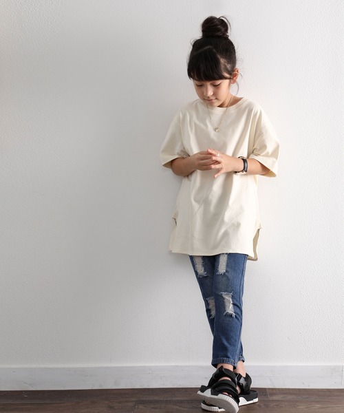 classicalelf（クラシカルエルフ）の「キッズ サイドスリット入りビッグシルエットミドル丈無地Tシャツ(半袖)（Tシャツ/カットソー・キッズ・ブラウン/ブラック/ベージュ/ホワイト・130/140/150/160）」の18枚目の写真