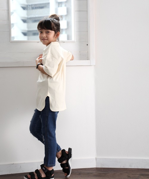 classicalelf（クラシカルエルフ）の「キッズ サイドスリット入りビッグシルエットミドル丈無地Tシャツ(半袖)（Tシャツ/カットソー・キッズ・ブラウン/ブラック/ベージュ/ホワイト・130/140/150/160）」の20枚目の写真