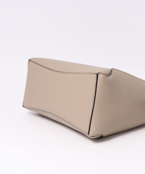 FIORELLI(フィオレッリ)の「【FIORELLI】ミニパッチワークバッグ(ショルダーバッグ・レディース・ベージュ/その他/ブラック/ブルー・FREE)」の11枚目の写真
