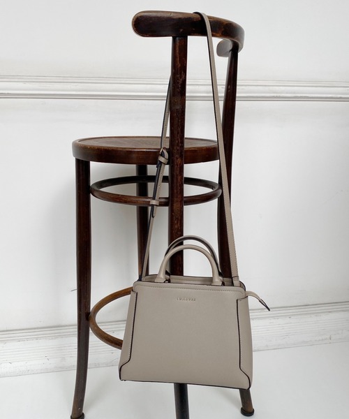 FIORELLI(フィオレッリ)の「【FIORELLI】ミニパッチワークバッグ(ショルダーバッグ・レディース・ベージュ/その他/ブラック/ブルー・FREE)」の3枚目の写真