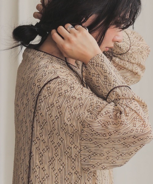 Bab（バブ）の「カフタンパイピングワンピース（ワンピース・レディース・ブラック/ベージュ/パープル/ベージュ系その他/ブラック系その他・38）」の18枚目の写真