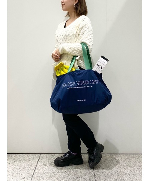 & chouette(アンドシュエット)の「カラフルショッピングバッグ(エコバッグ/サブバッグ・レディース・グレー/ローズ/ブラック/ブルー/カーキ/イエロー/オレンジ/ネイビー/ピンク/ブラウン/ベージュ/ライトブルー/レッド・FREE)」の7枚目の写真