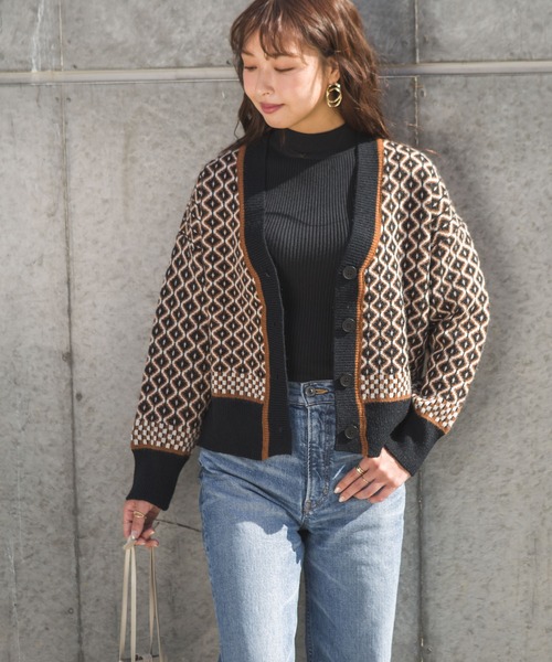 SpRay（スプレイ）の「ジャガードＶカーディガン（カーディガン/ボレロ・レディース・ブラック/ベージュ/ブラウン・FREE）」の17枚目の写真